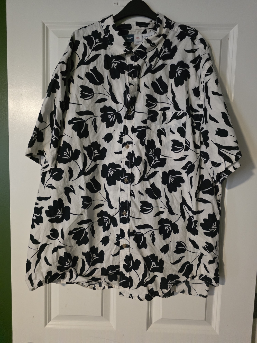 Old Navy Black and White Floral Lightweight Shirt Jacket